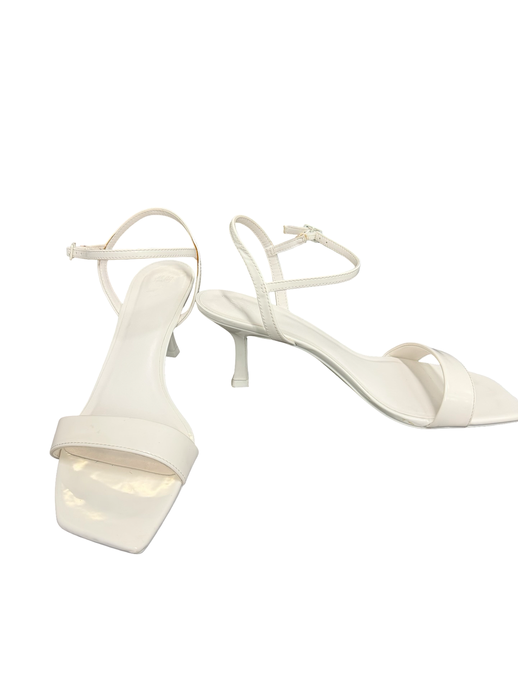 Minimalist White Kitten Heel| Pre-Owned