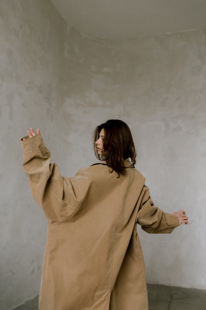 30-Minute Virtual Style Session + Curator’s Edit